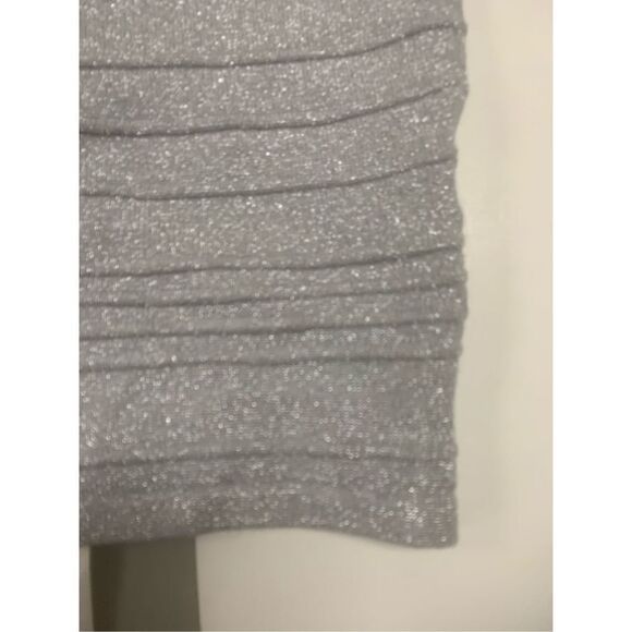 Metallic sweater skirt - Picture 2 of 3